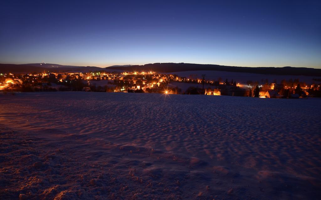 Penzion Kovarska ภายนอก รูปภาพ