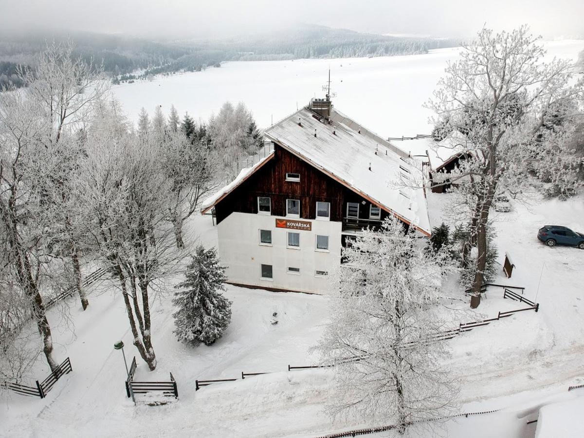 Penzion Kovarska ภายนอก รูปภาพ